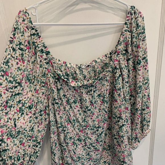 NEVER WORN! Reitmans Floral 3/4-Sleeve Blouse with Square Neckline Sz 2X - Picture 3 of 11